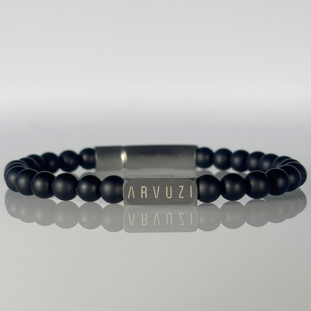 ARVUZI Onyx Noir men’s bracelet – matte black onyx beads – stainless steel clasp – front view