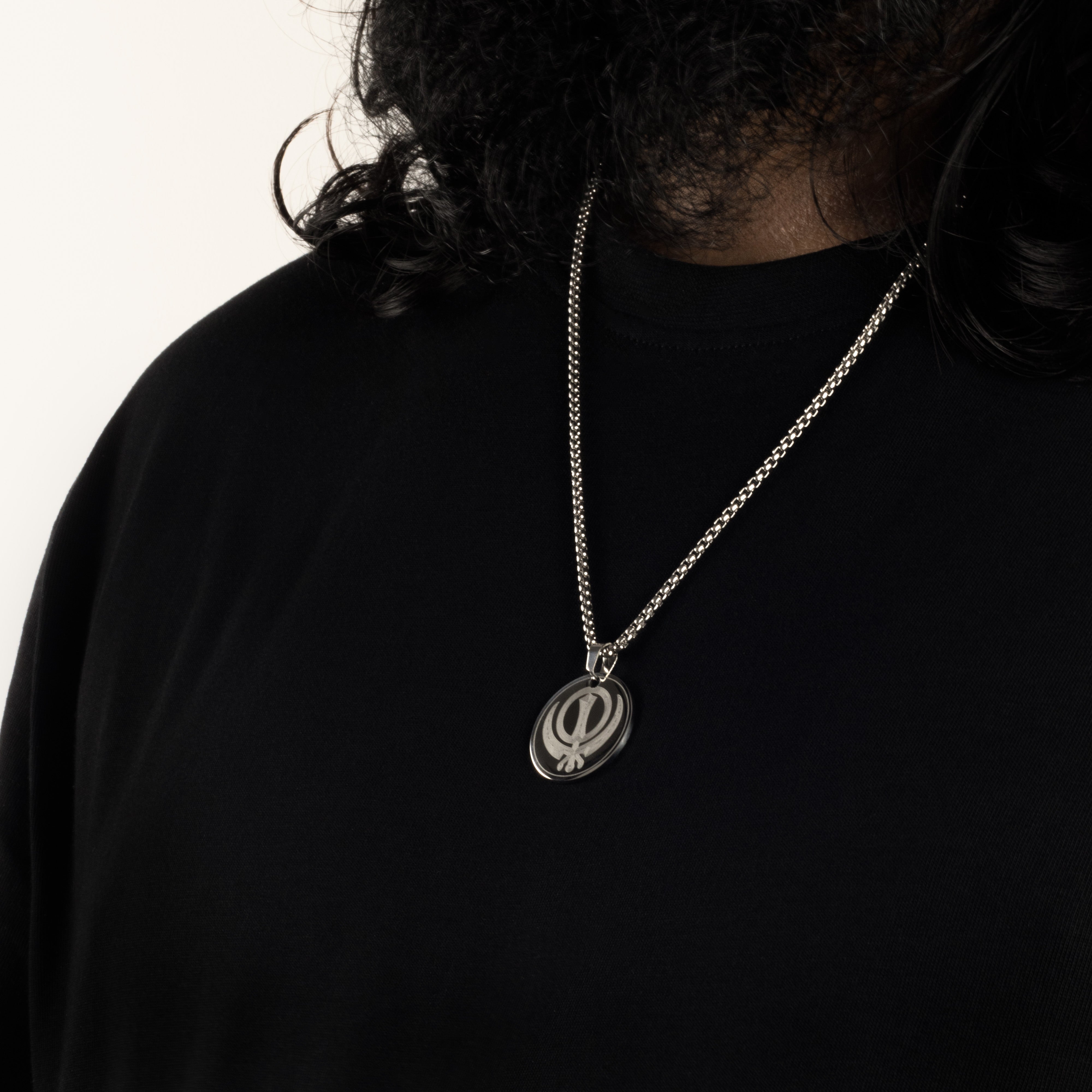 KHANDA PENDANT ROUND - SILVER - Arvuzi
