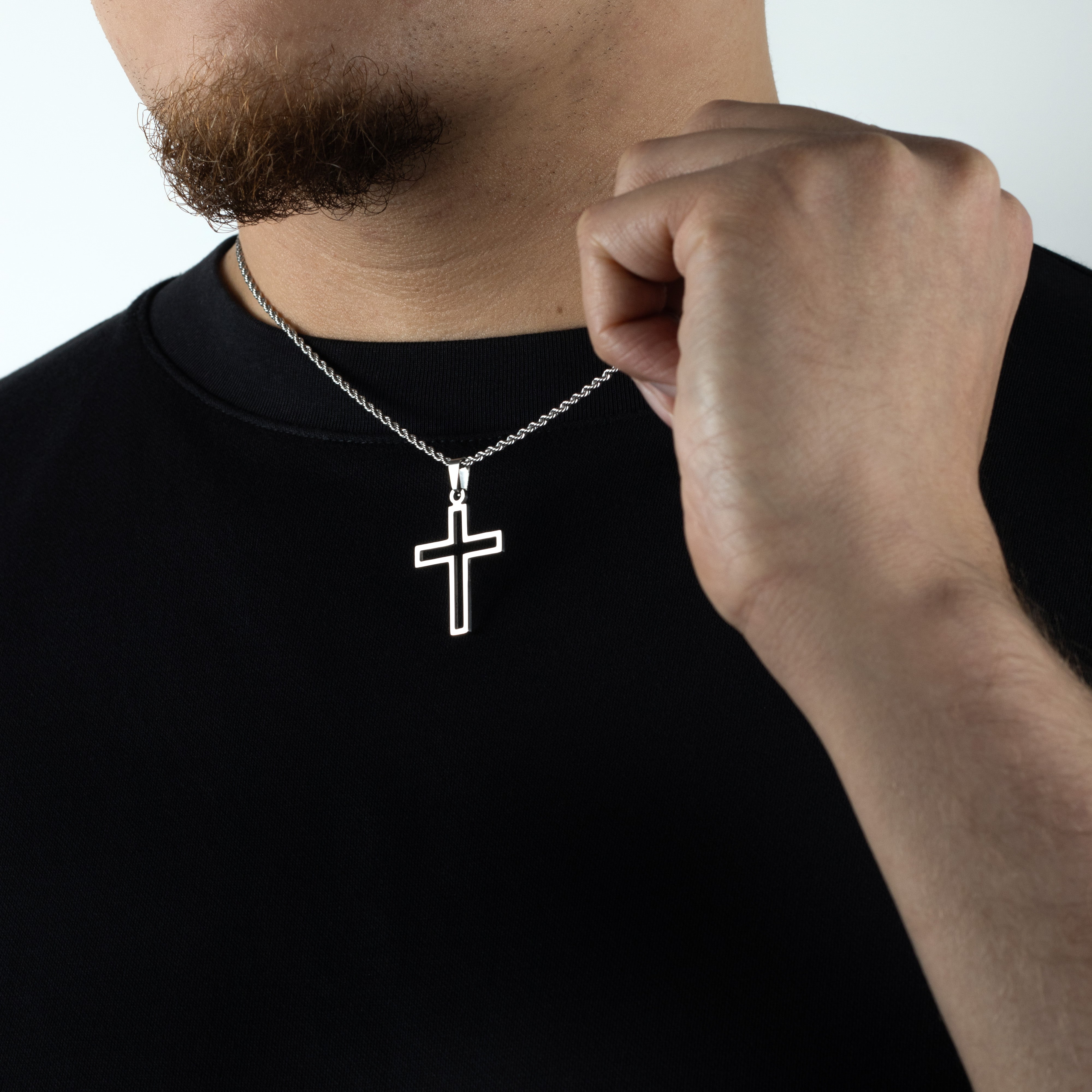 HOLLOW CROSS PENDANT - SILVER - Arvuzi