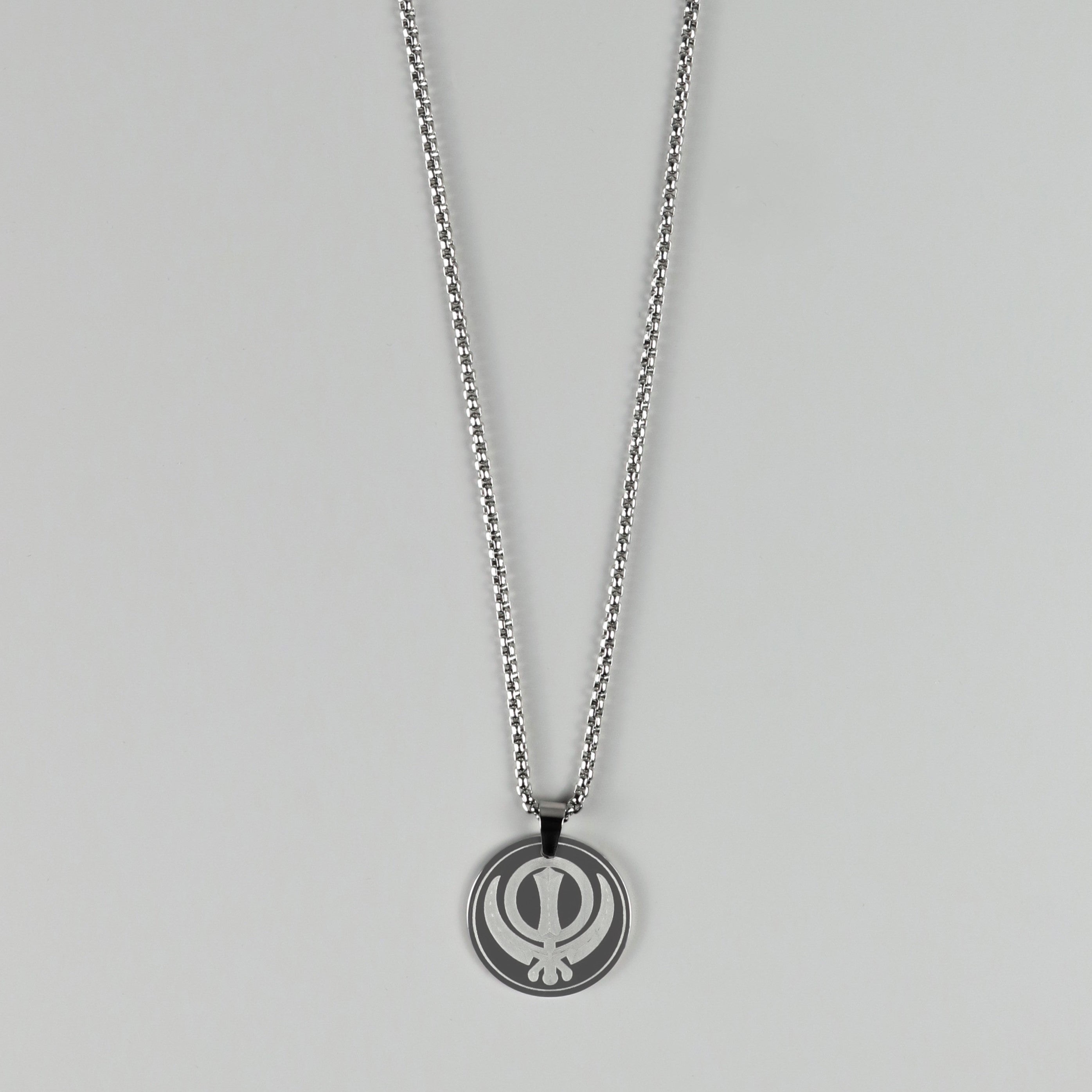 KHANDA PENDANT ROUND - SILVER - Arvuzi